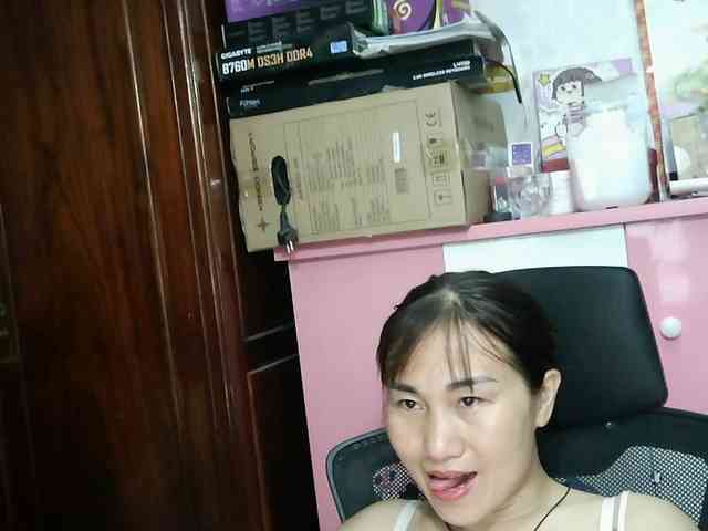 girl30slutty webcam
