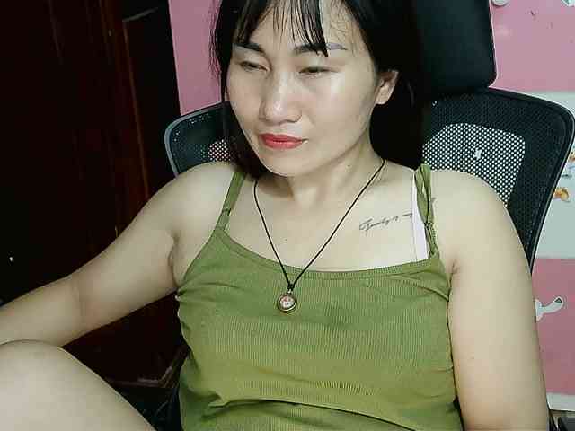 girl30slutty webcam