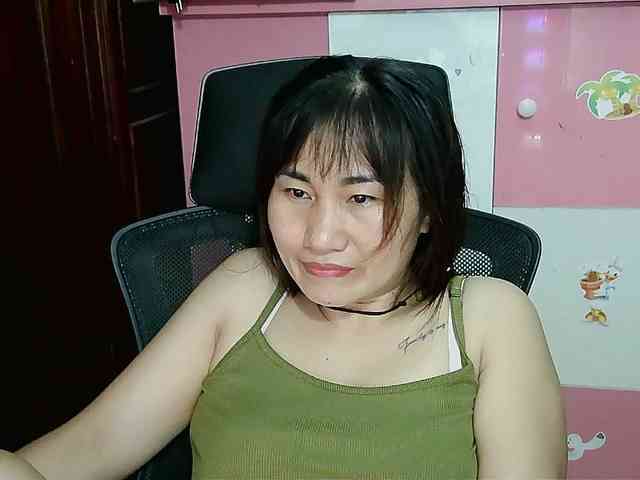 girl30slutty webcam