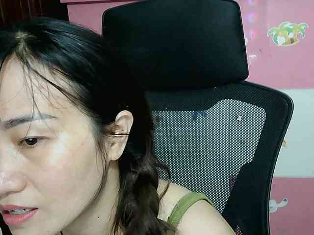 girl30slutty webcam