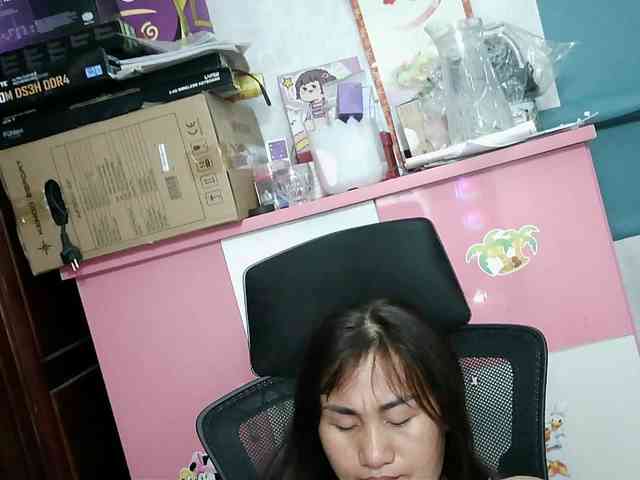 girl30slutty webcam
