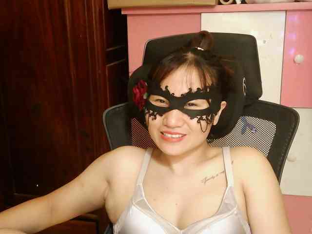 girl30slutty webcam