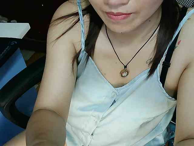 girl30slutty webcam
