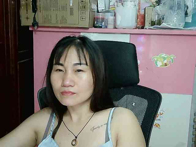 girl30slutty Live Webcam on BongaCams