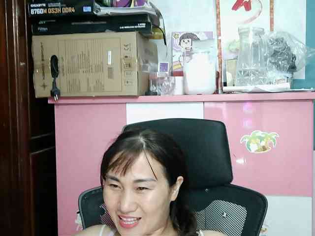 girl30slutty webcam