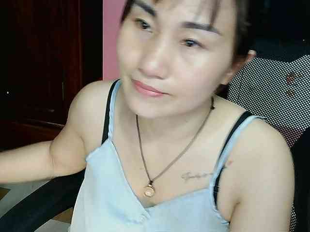 girl30slutty webcam