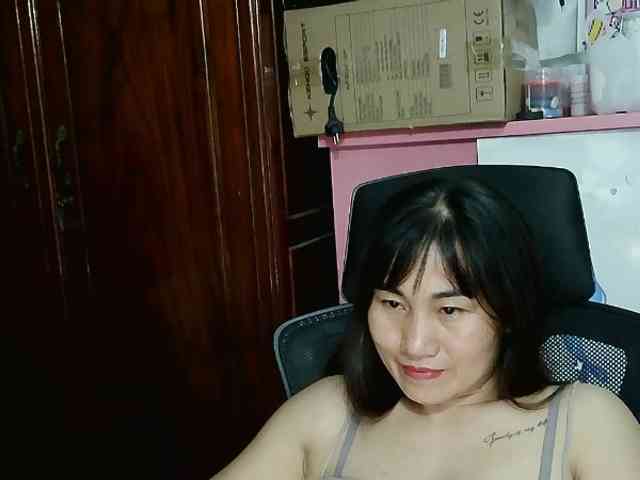 girl30slutty webcam