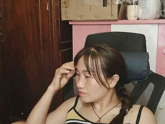 girl30slutty webcam