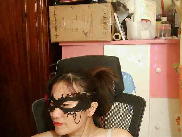 girl30slutty webcam