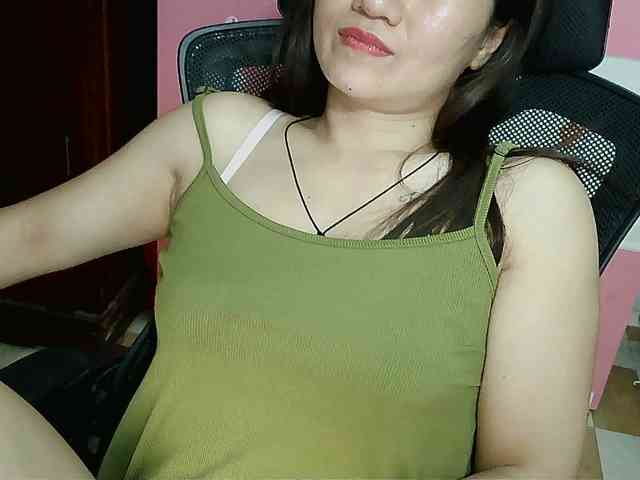girl30slutty webcam