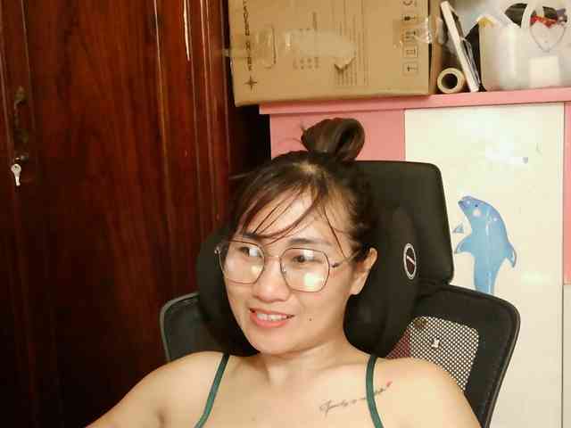 girl30slutty webcam