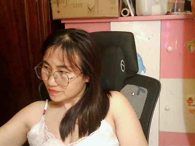 girl30slutty webcam