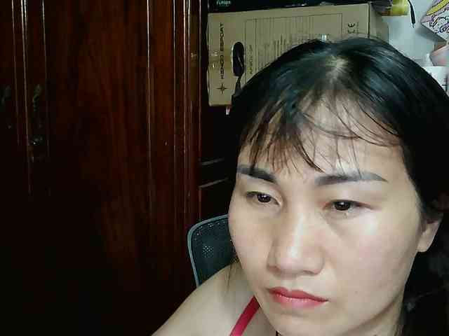 girl30slutty webcam