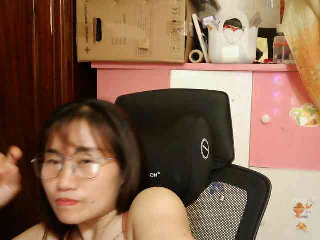 girl30slutty webcam