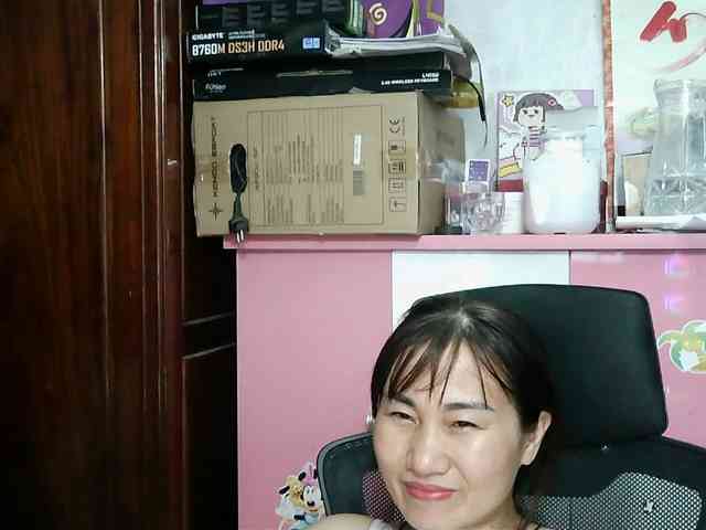 girl30slutty webcam