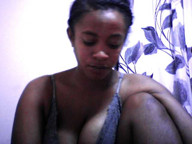 silviaLaBombe's BongaCams show and profile