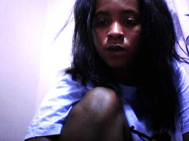 silviaLaBombe's BongaCams show and profile