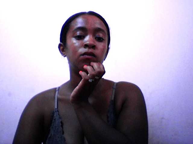 silviaLaBombe's BongaCams show and profile