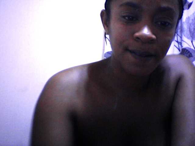 silviaLaBombe's BongaCams show and profile