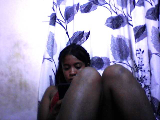 silviaLaBombe's BongaCams show and profile