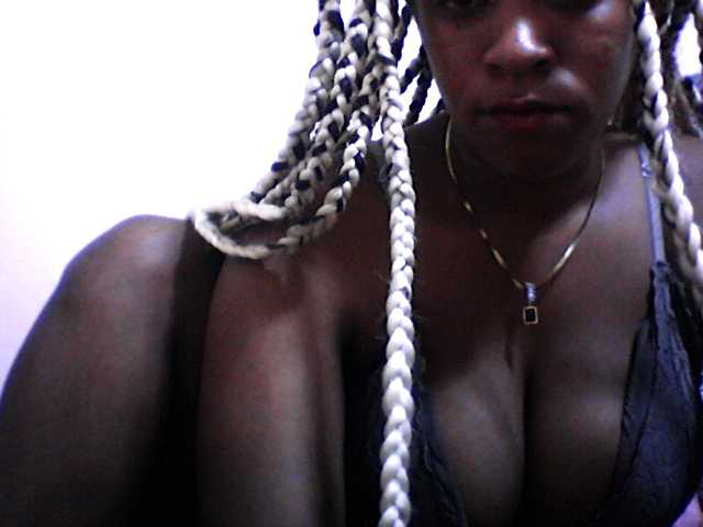 silviaLaBombe's BongaCams show and profile