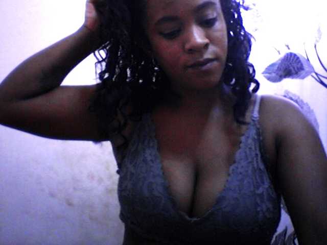 silviaLaBombe's BongaCams show and profile