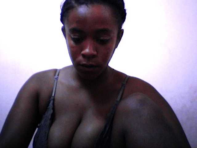 silviaLaBombe's BongaCams show and profile