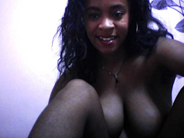 silviaLaBombe's BongaCams show and profile