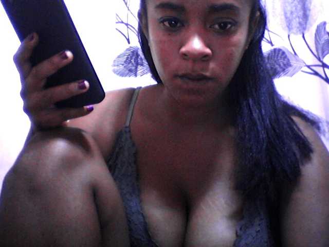 silviaLaBombe's BongaCams show and profile