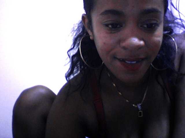 silviaLaBombe's BongaCams show and profile