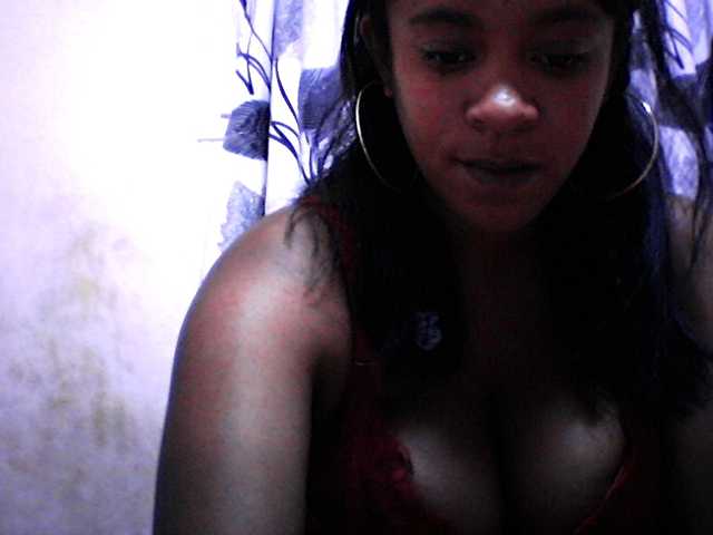 silviaLaBombe's BongaCams show and profile