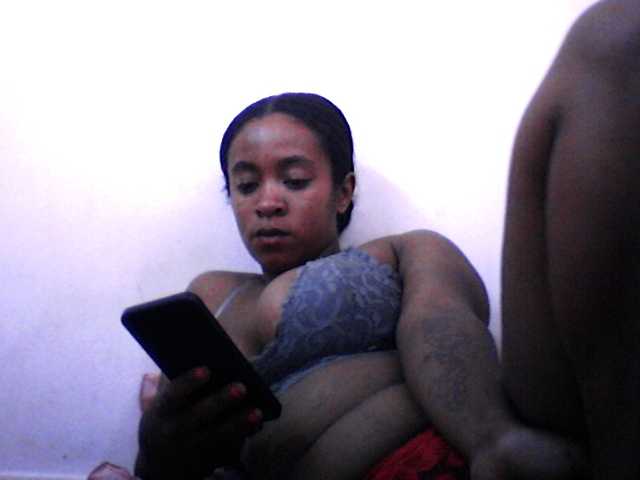 silviaLaBombe's BongaCams show and profile