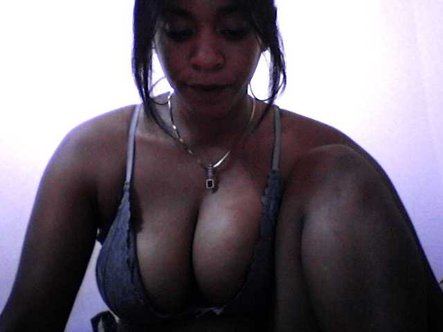 silviaLaBombe — hello help me get into the top 15Queen of Queens thank you