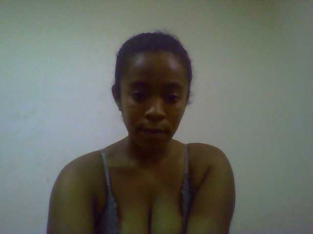 silviaLaBombe's BongaCams show and profile