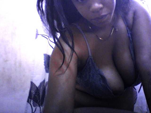 silviaLaBombe's BongaCams show and profile