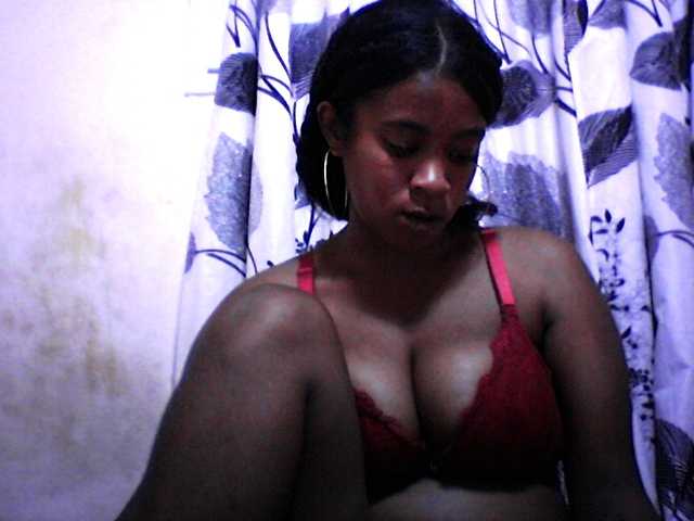 silviaLaBombe's BongaCams show and profile