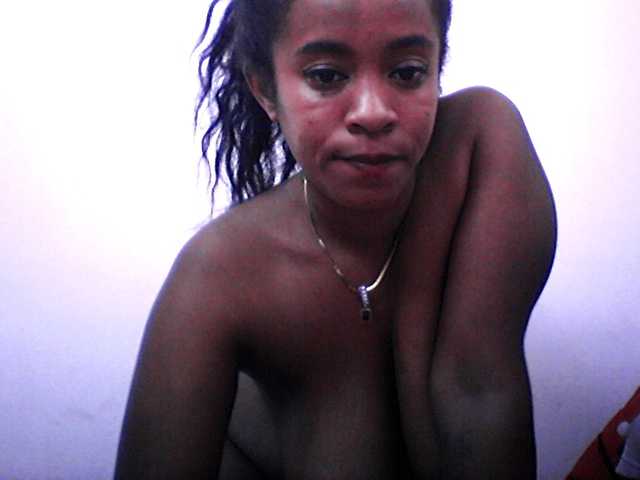 silviaLaBombe's BongaCams show and profile