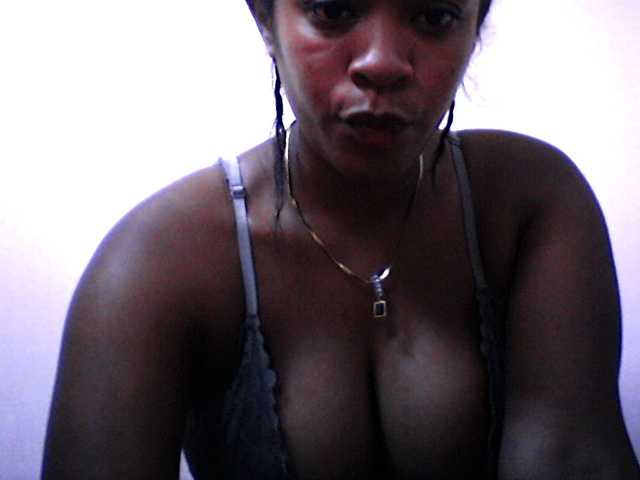 silviaLaBombe's BongaCams show and profile