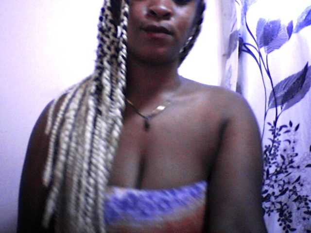 silviaLaBombe's BongaCams show and profile