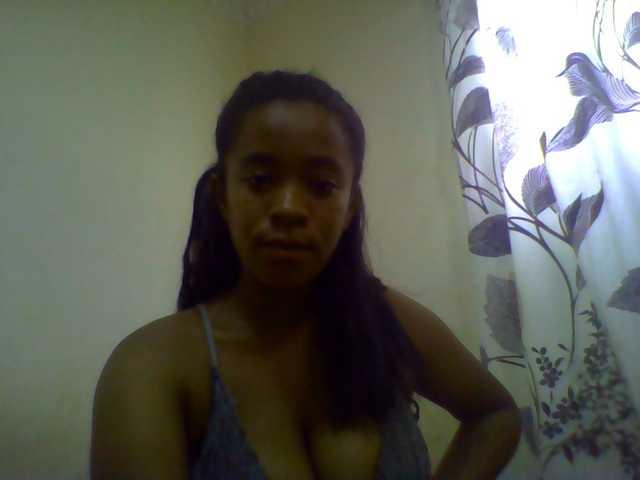 silviaLaBombe's BongaCams show and profile