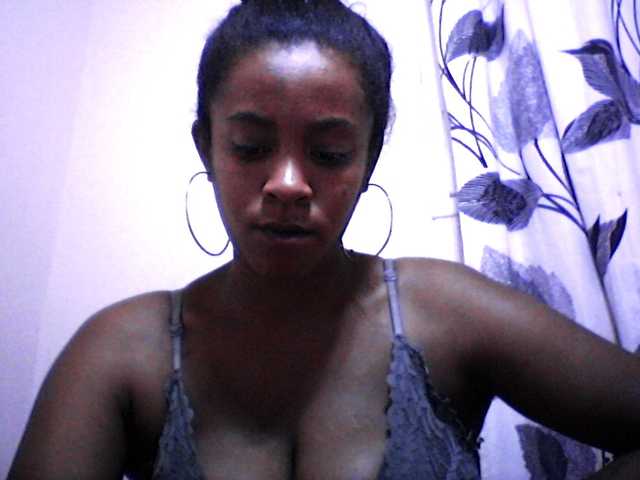 silviaLaBombe's BongaCams show and profile