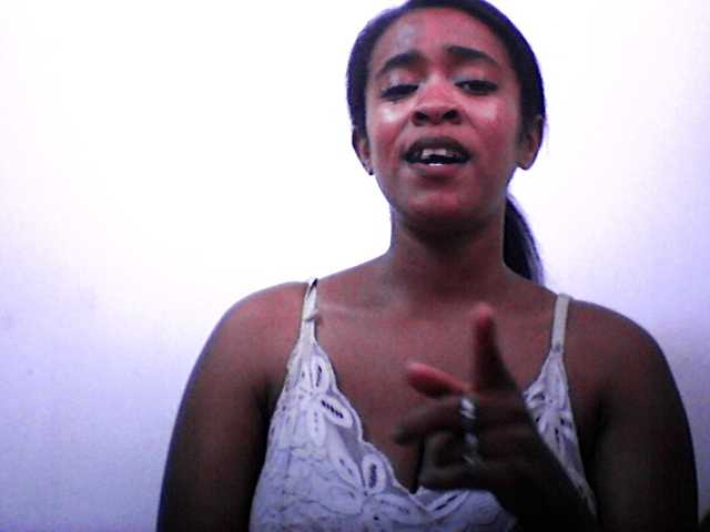 silviaLaBombe's BongaCams show and profile