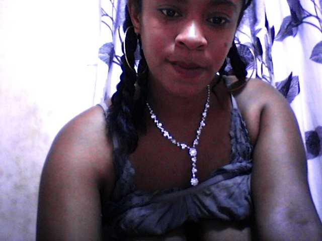 silviaLaBombe's BongaCams show and profile