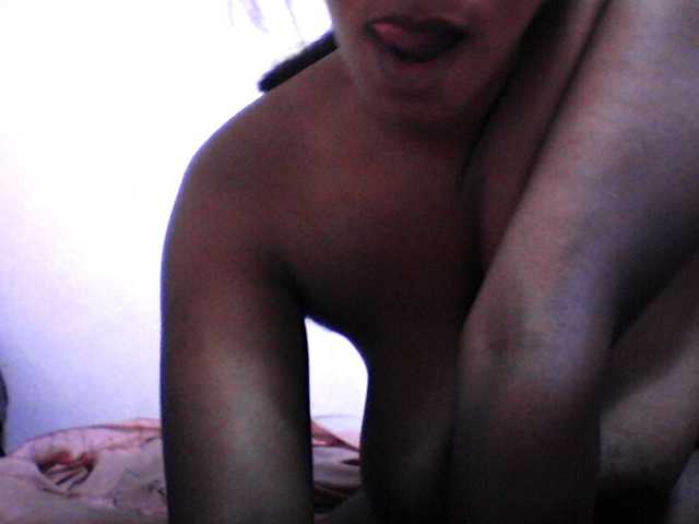 silviaLaBombe's BongaCams show and profile