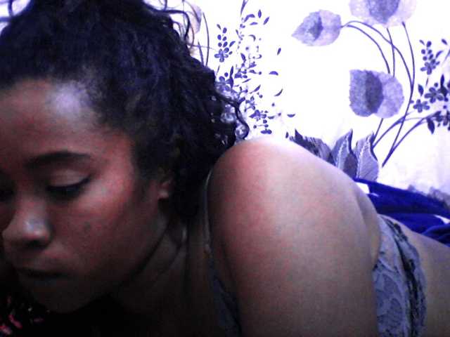 silviaLaBombe's BongaCams show and profile