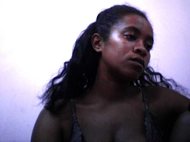 silviaLaBombe's BongaCams show and profile