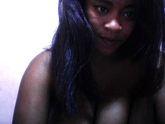 silviaLaBombe's BongaCams show and profile