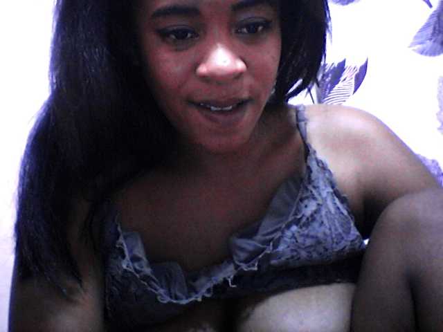 silviaLaBombe's BongaCams show and profile