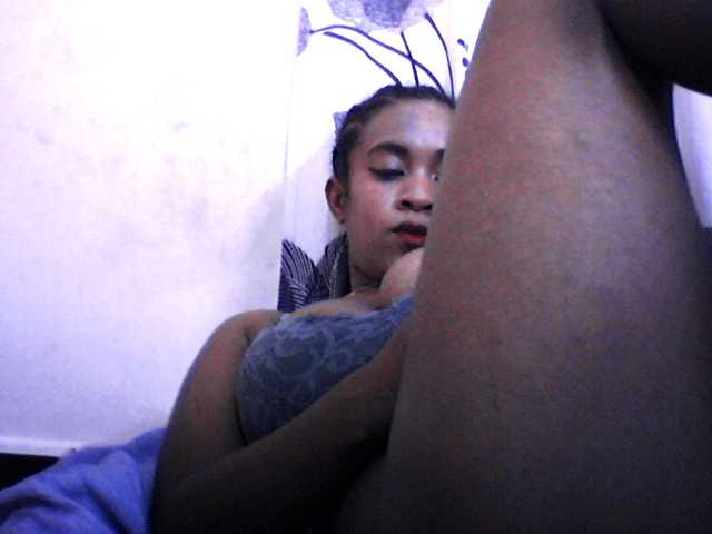 silviaLaBombe's BongaCams show and profile