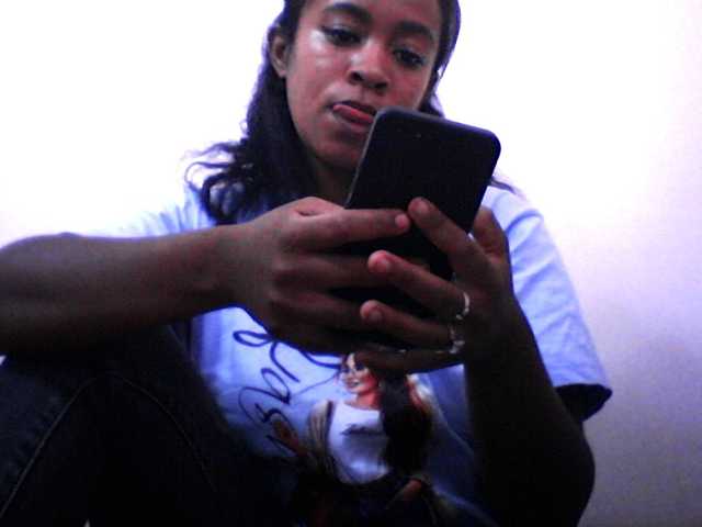 silviaLaBombe's BongaCams show and profile